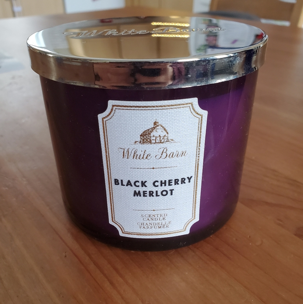 White Barn 3 Wick Candle - Black Cherry Merlot